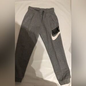 NIKE  joggers
